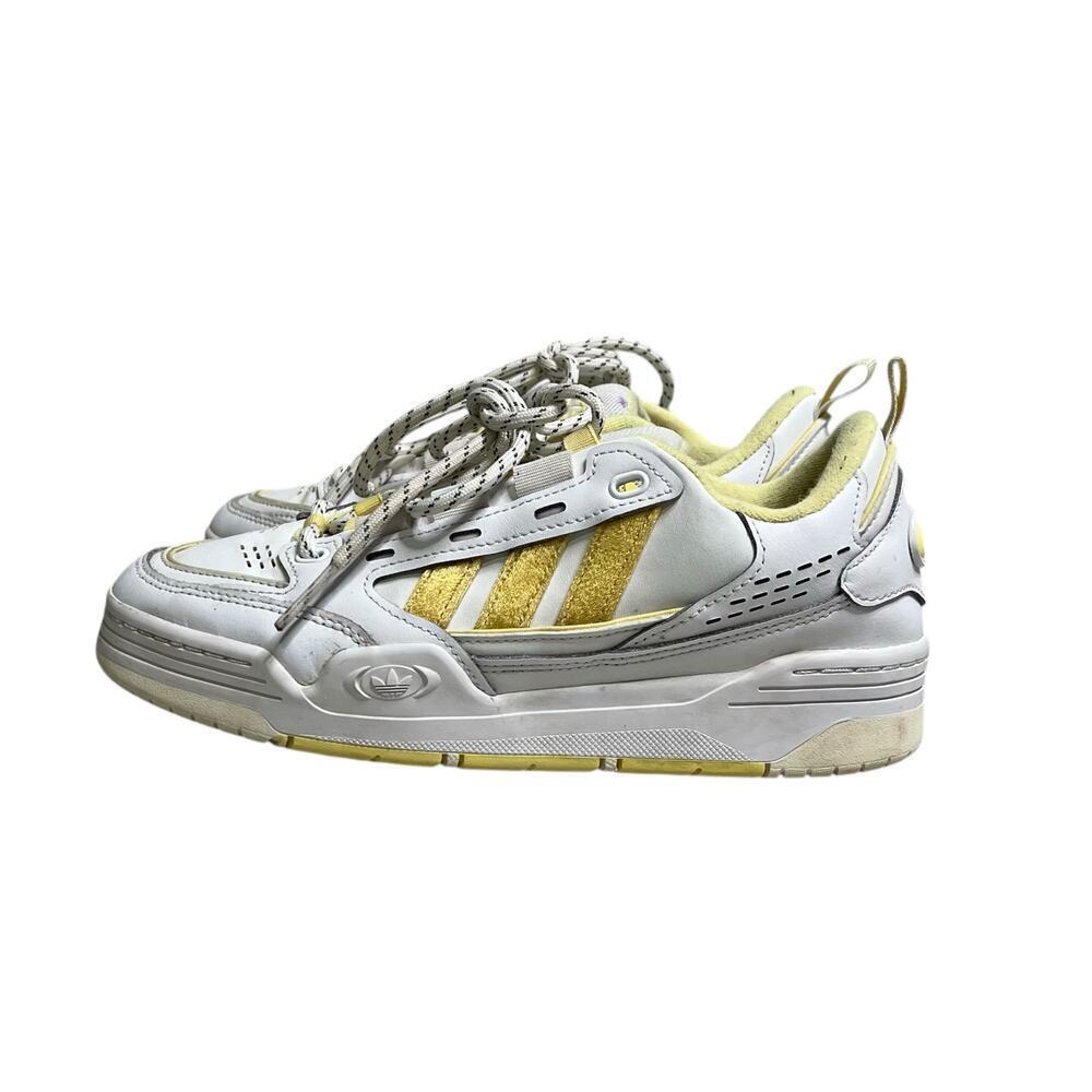 Vintage Y2K Adidas Women's White Almost Yellow Velvet Sneakers - Skater‎ - 7.5